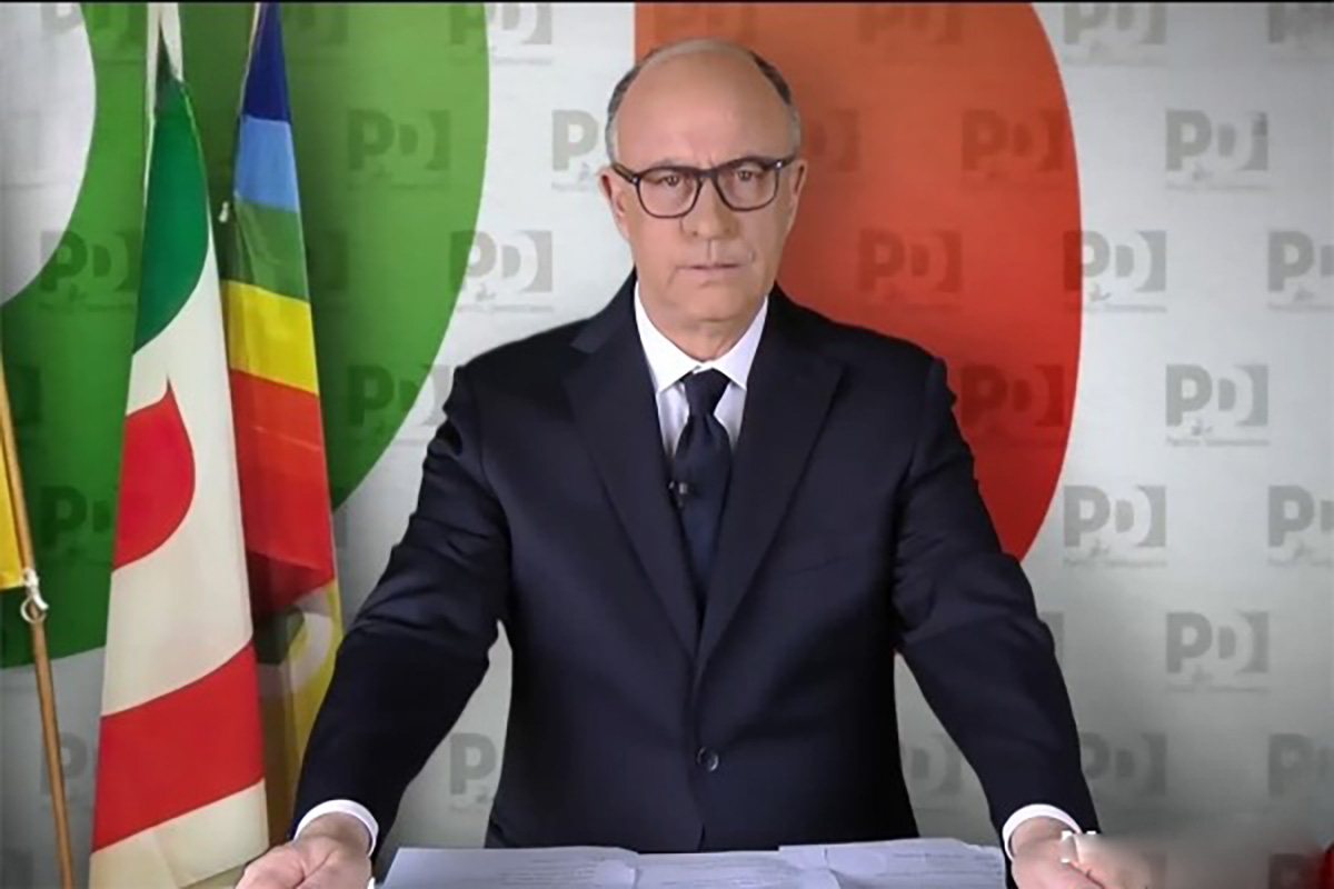 Crozza sul Nove per altri tre anni: rinnovata la partnership con Discovery Crozza sul Nove per altri tre anni: rinnovata la partnership con Discovery