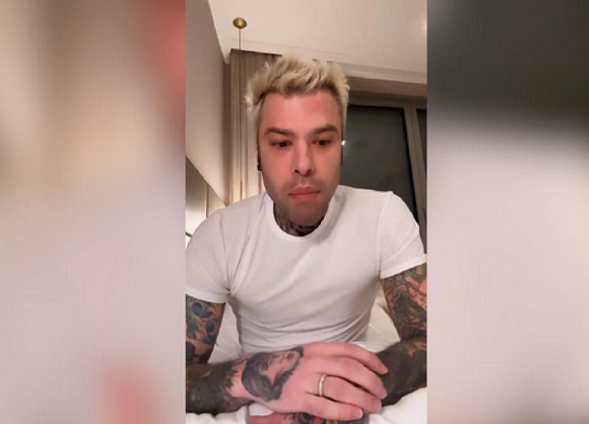 Fedez: “Sto male per un antidepressivo sbagliato. Chiara unica al mio fianco” Fedez: “Sto male per un antidepressivo sbagliato. Chiara unica al mio fianco”