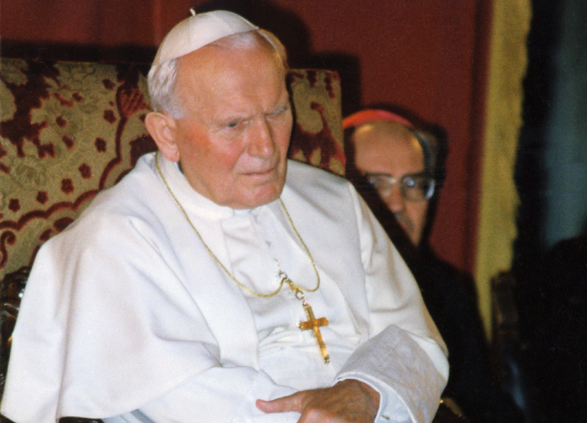Galleria foto 'Wojtyła ha coperto gli abusi sui minori mentre era cardinale. L’inchiesta choc' - foto 1