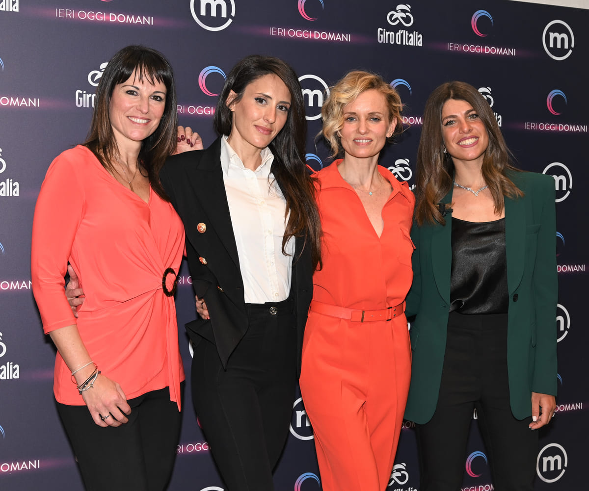 Giro d’Italia 2023 presentata la maglia del miglior scalatore Giro d’Italia 2023 presentata la maglia del miglior scalatore