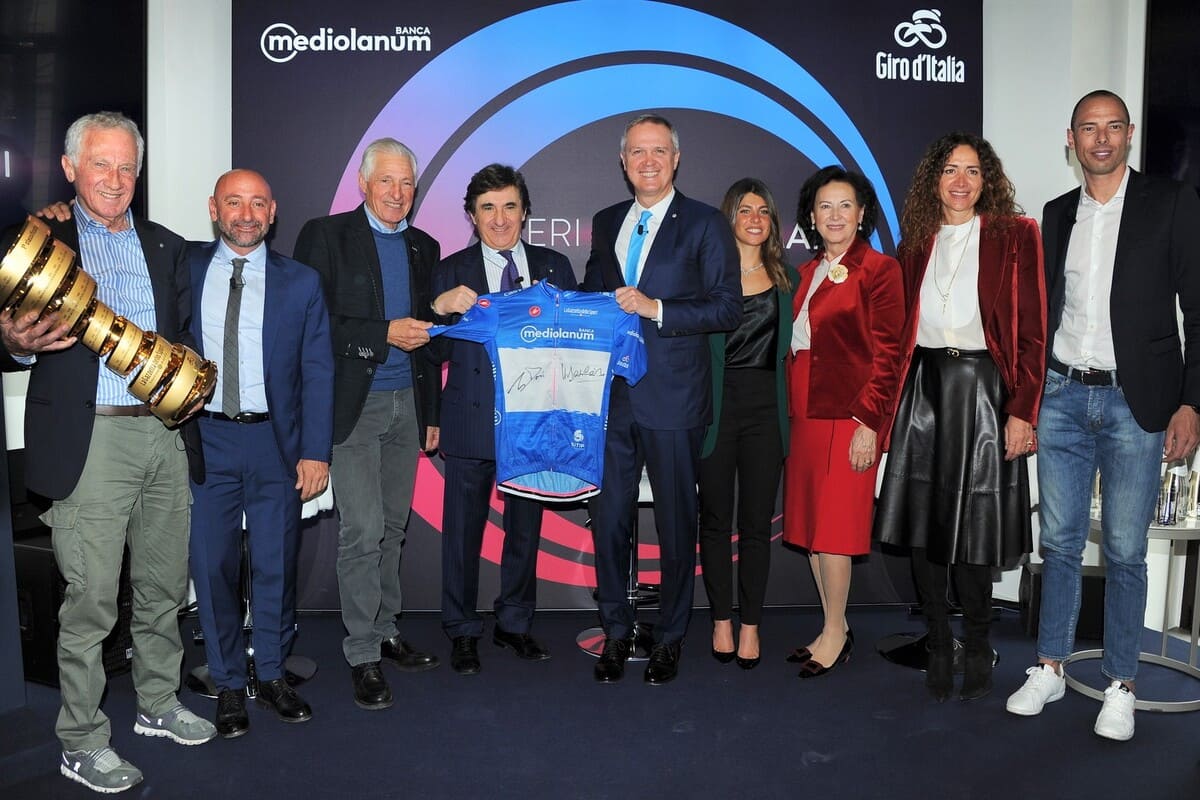 Giro d’Italia 2023 presentata la maglia del miglior scalatore Giro d’Italia 2023 presentata la maglia del miglior scalatore