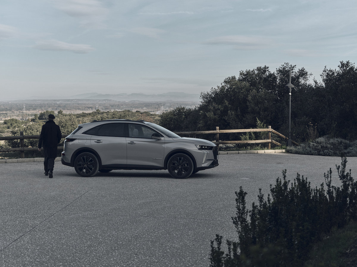 DS Automobiles presenta la sua prima collezione  Esprit De Voyage