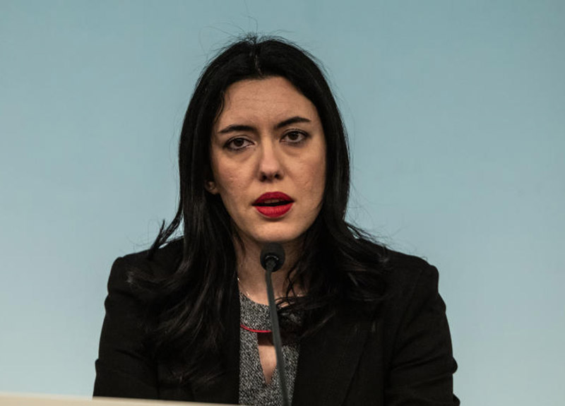 Lucia Azzolina è in dolce attesa: l’annuncio social dell’ex ministra