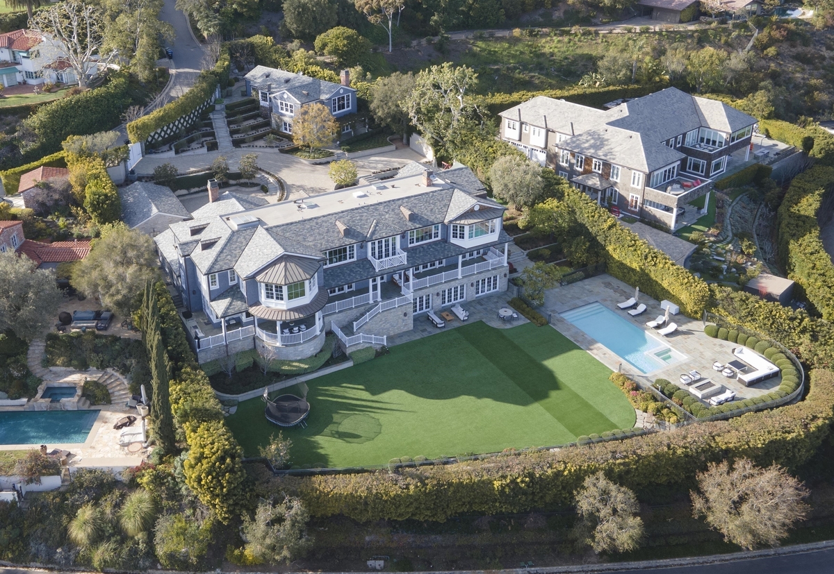 Jennifer Lopez e Ben Affleck hanno trovato la “casa dei sogni”. Le foto