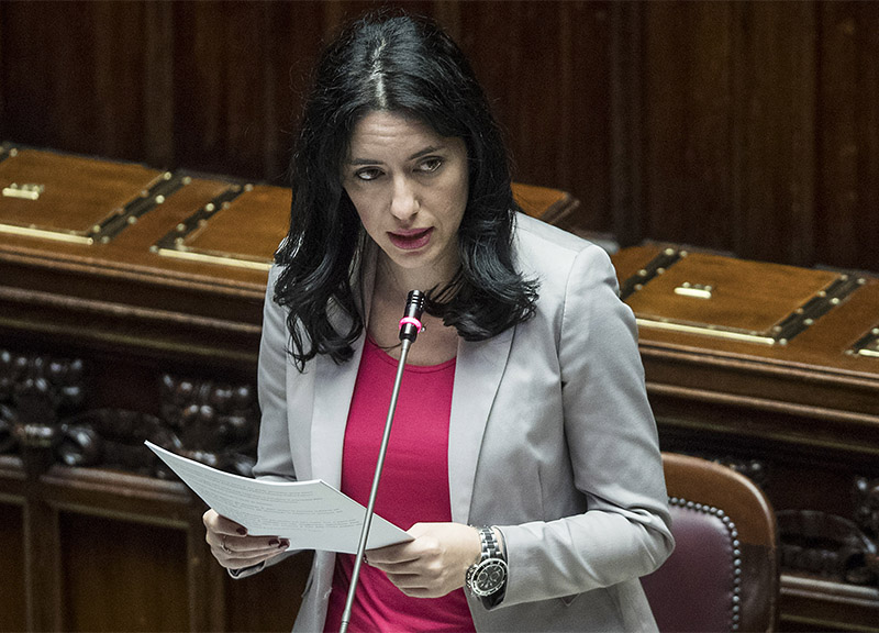 Lucia Azzolina è in dolce attesa: l’annuncio social dell’ex ministra