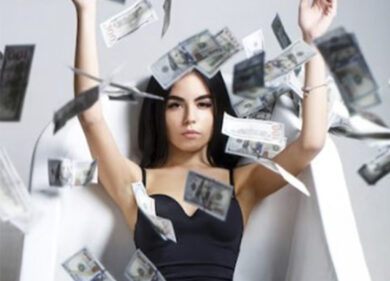 Donne e denaro, una storia di ansia: l’88% ha difficoltà nella gestione