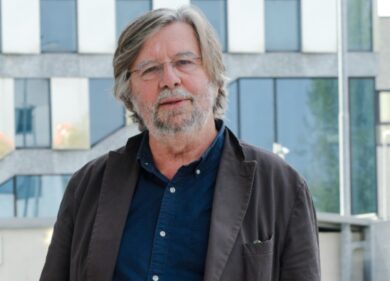 L’Unità torna in edicola, ma licenzia i suoi giornalisti. A scrivere sarà la redazione del Riformista