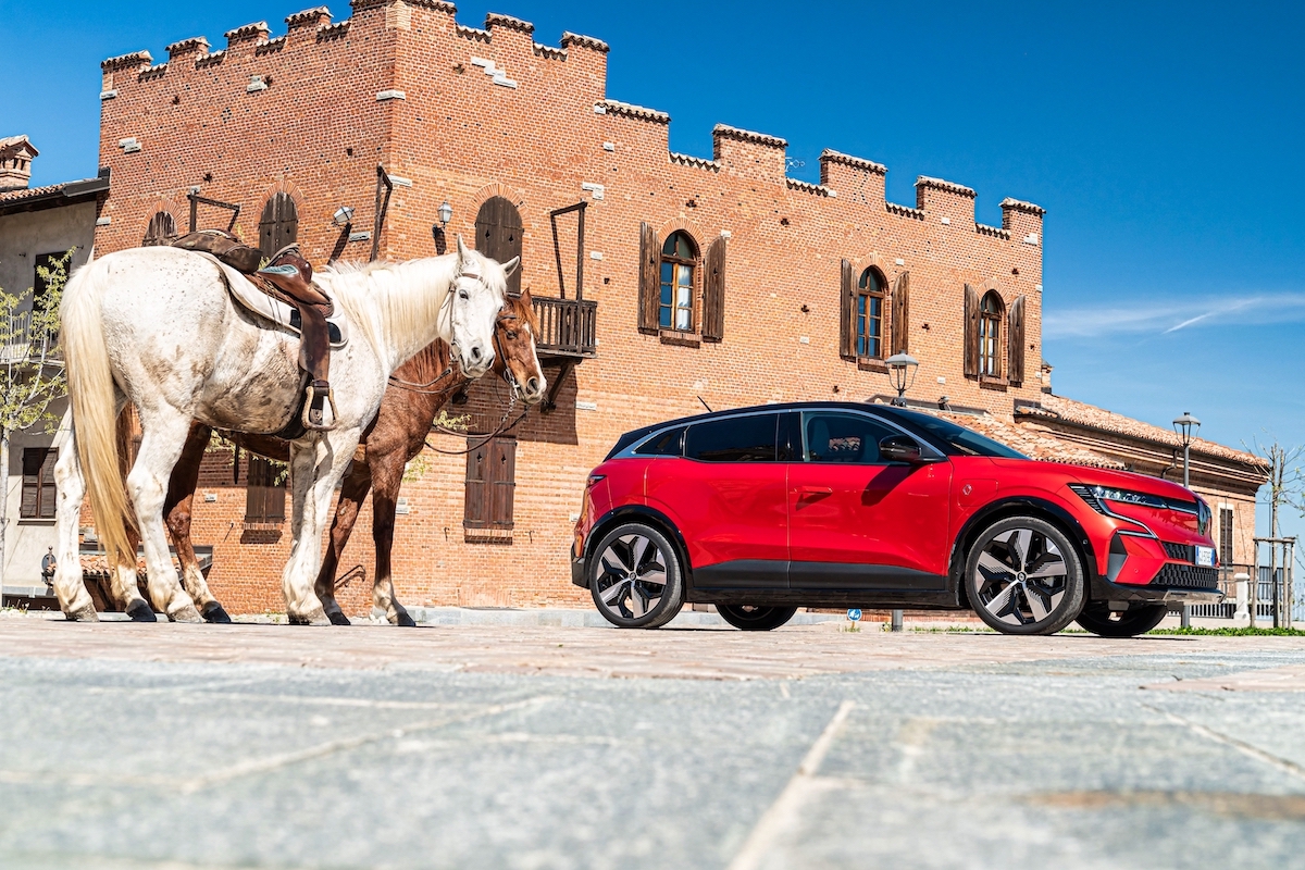 Renault Megane e-tech Electric, il piacere di viaggiare nel silenzio