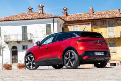 Renault Megane e-tech Electric, il piacere di viaggiare nel silenzio