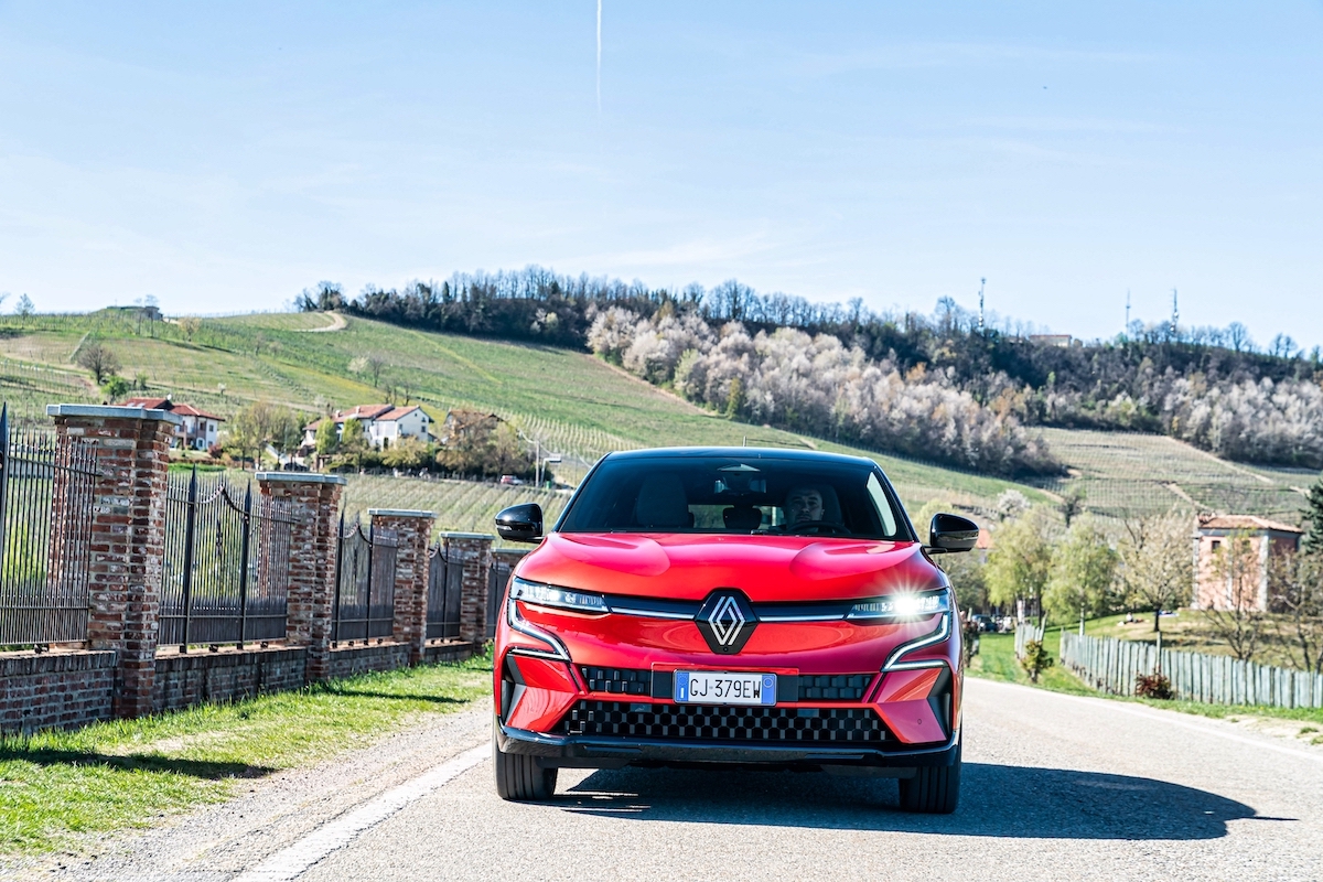 Renault Megane e-tech Electric, il piacere di viaggiare nel silenzio