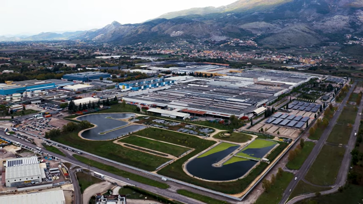 Stellantis: a Cassino si produrranno veicoli sulla piattaforma BEV STLA Large Stellantis: a Cassino si produrranno veicoli sulla piattaforma BEV STLA Large
