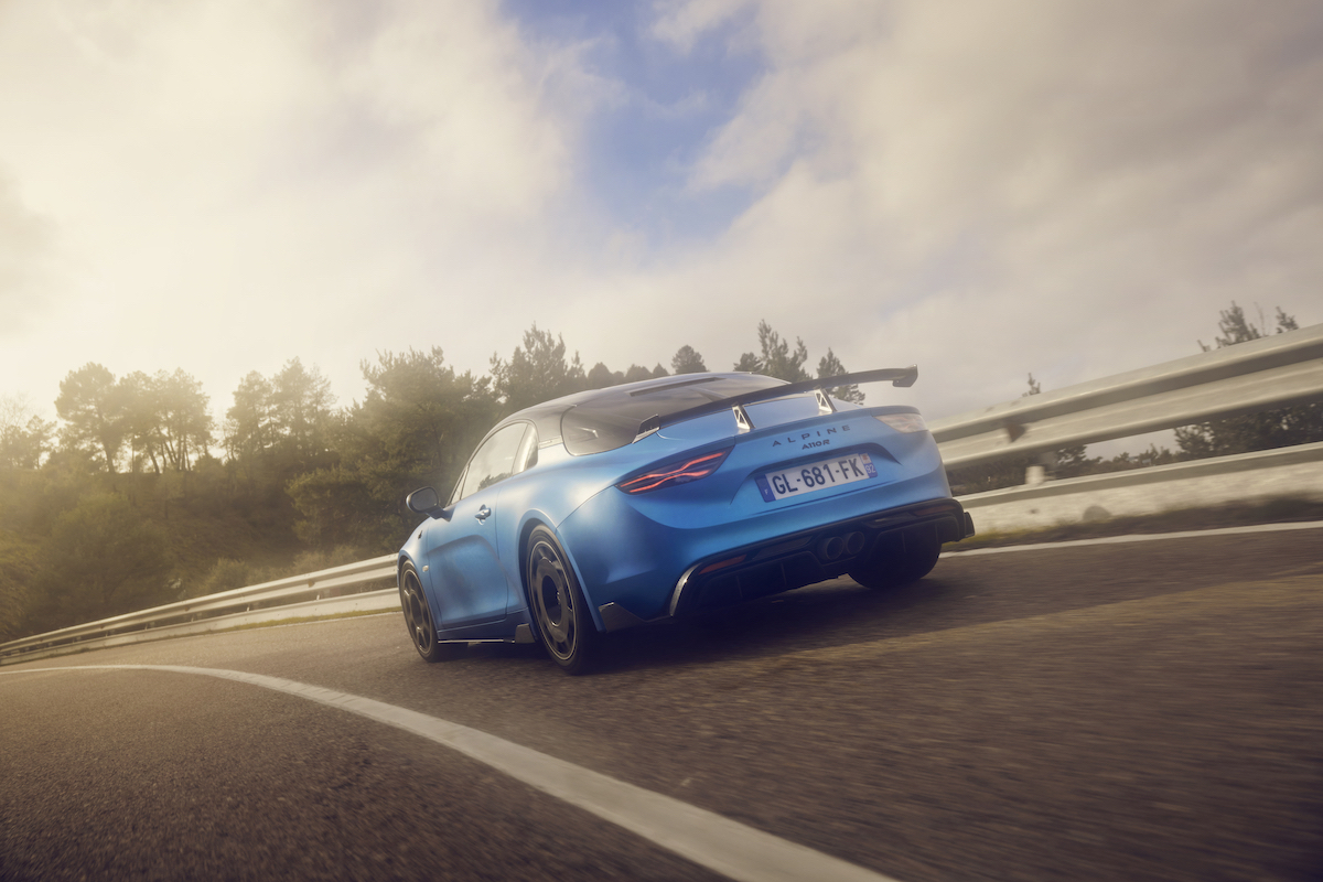 Nuova Alpine A110 R, la performance al massimo della sua espressione Nuova Alpine A110 R, la performance al massimo della sua espressione