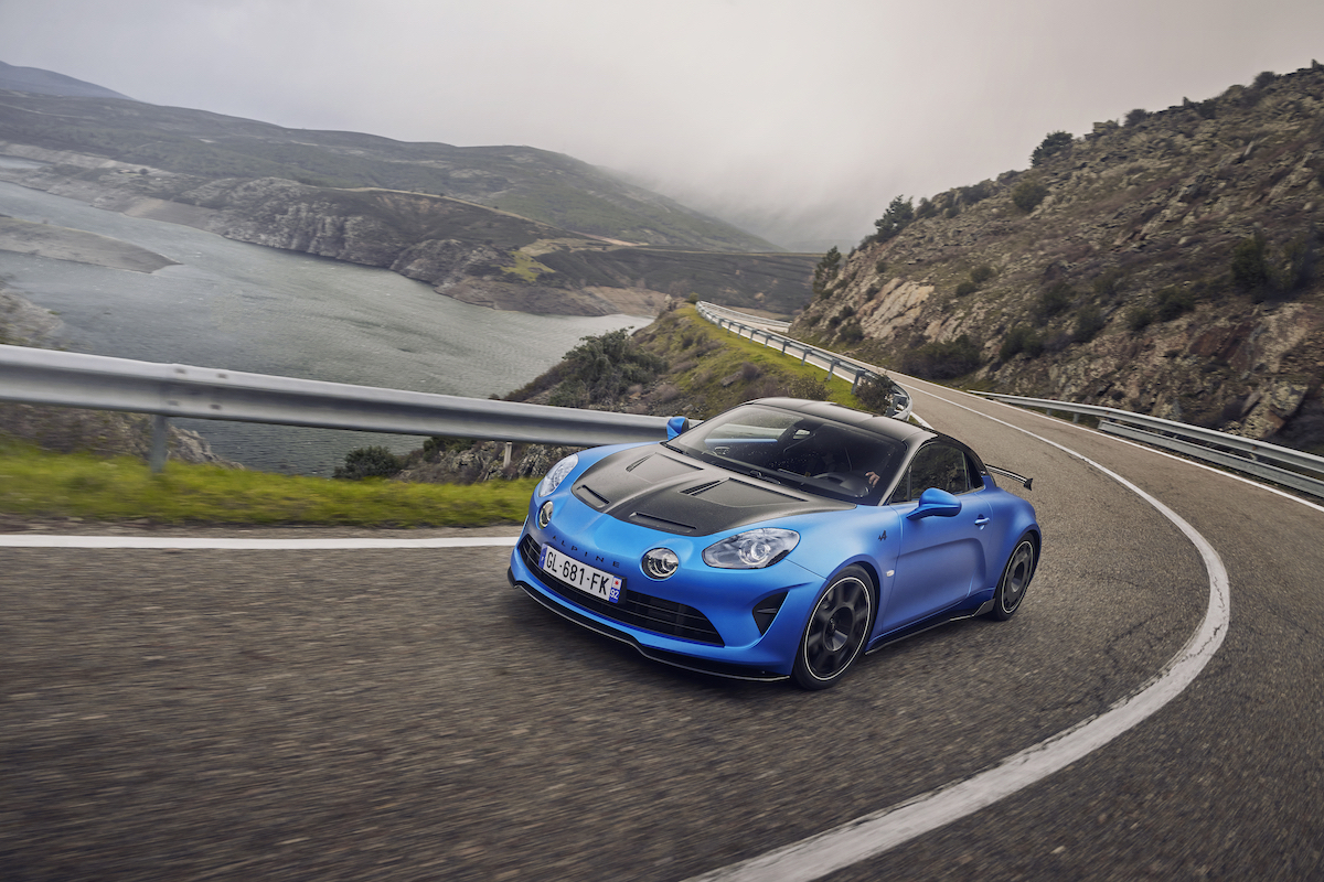 Nuova Alpine A110 R, la performance al massimo della sua espressione Nuova Alpine A110 R, la performance al massimo della sua espressione