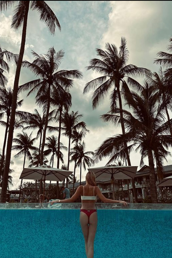Ilary Blasi fa sul serio con Bastian Muller: la foto social con bacio e…