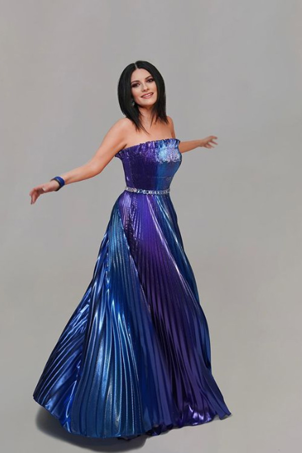 Laura Pausini, rivelazioni choc: ecco con quanti ha fatto l’amore Laura Pausini, rivelazioni choc: ecco con quanti ha fatto l’amore