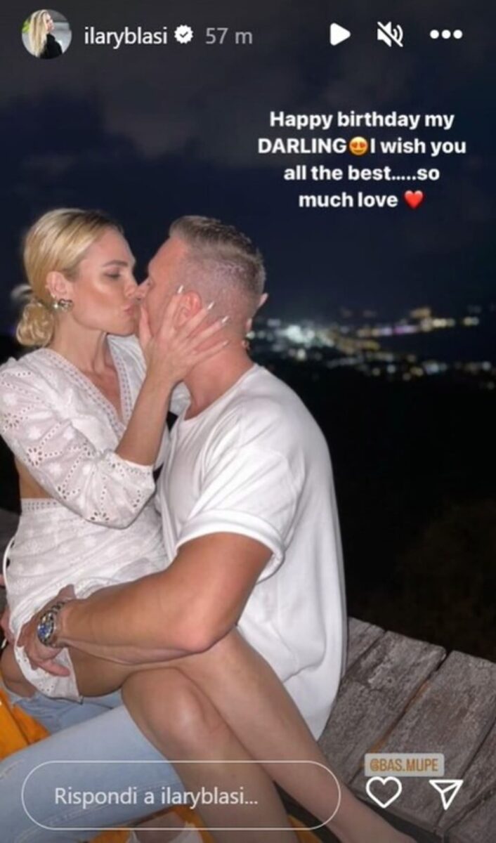 Ilary Blasi fa sul serio con Bastian Muller: la foto social con bacio e…