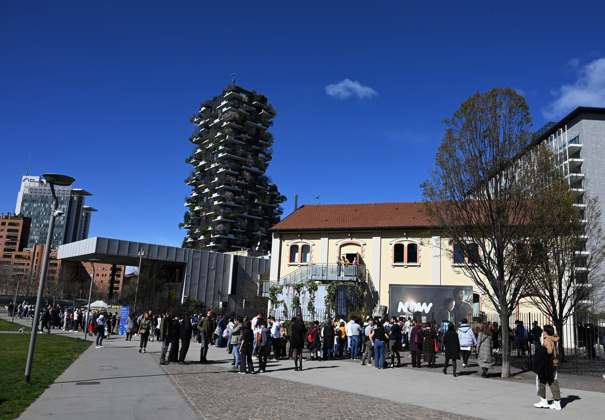 THE LAST OF US invade Milano