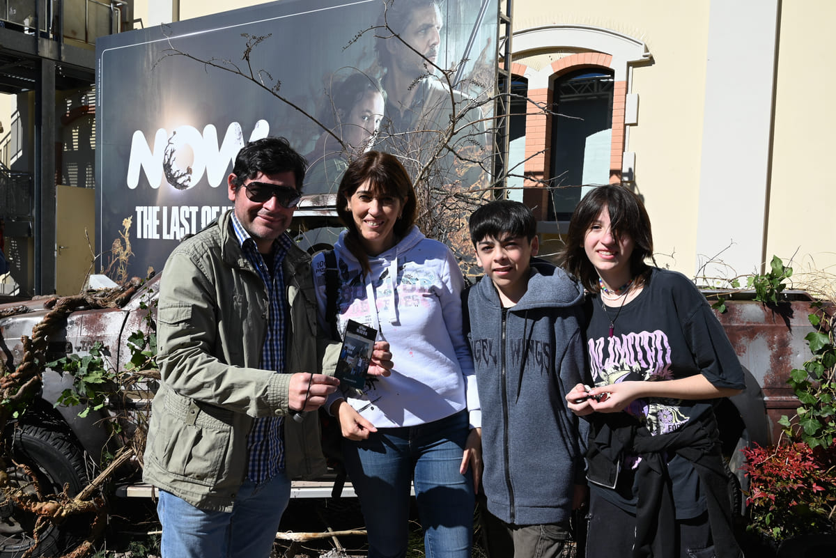 THE LAST OF US invade Milano