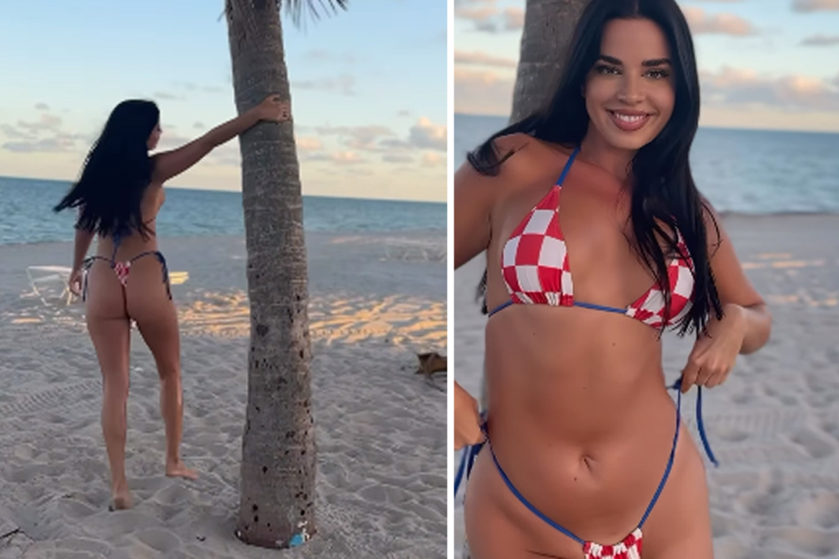 Ivana Knoll, il bikini e perizoma della Croazia è micro… Le foto