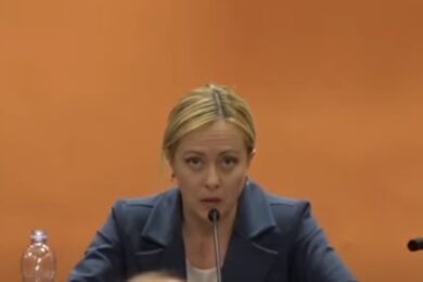 Meloni: “Su migranti coscienza a posto. Santa Sede idonea per negoziato pace”