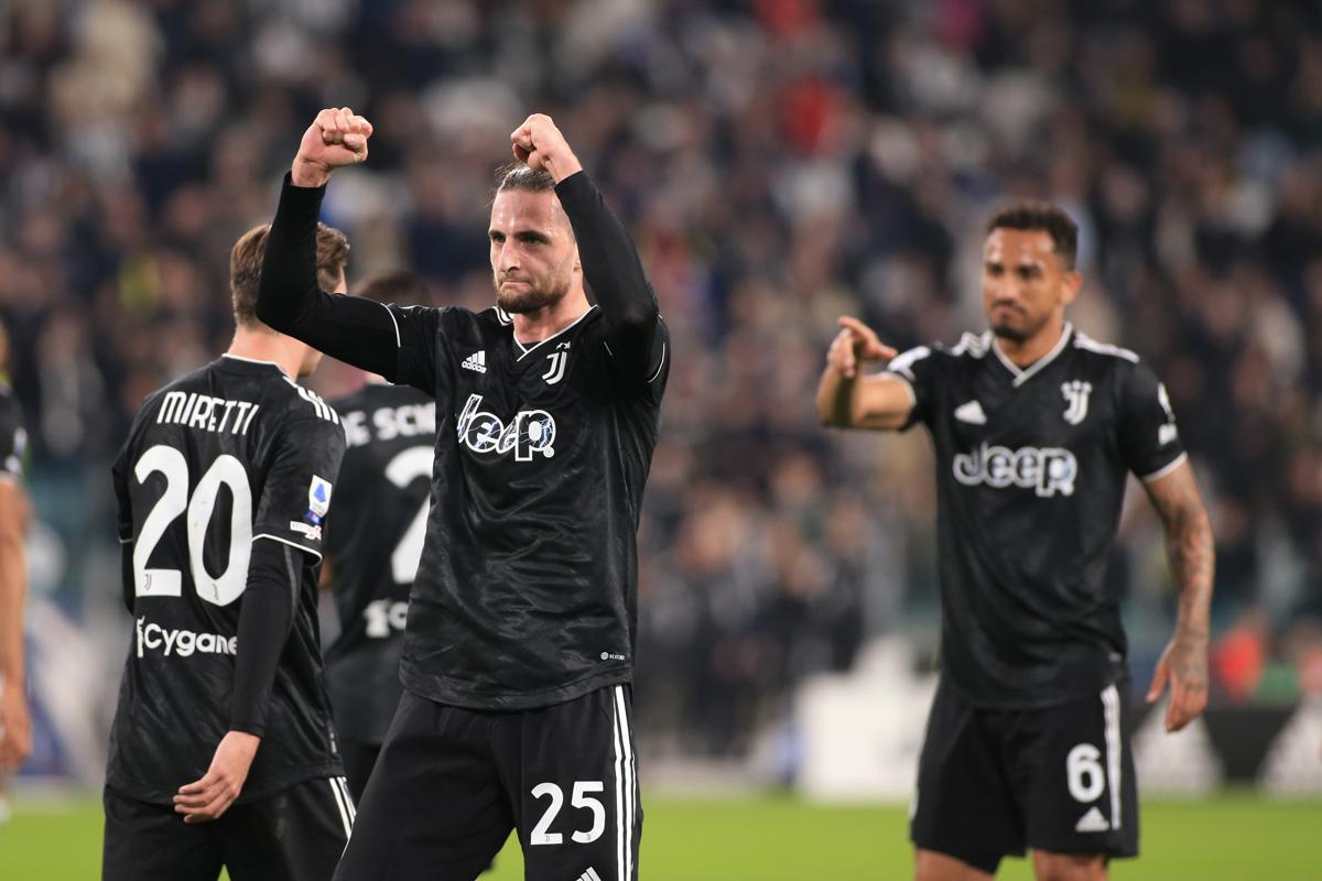 Galleria foto 'Juventus-Sampdoria: Rabiot-gol del 3-2? “Andava annullato”. Moviola-polemiche' - foto 1