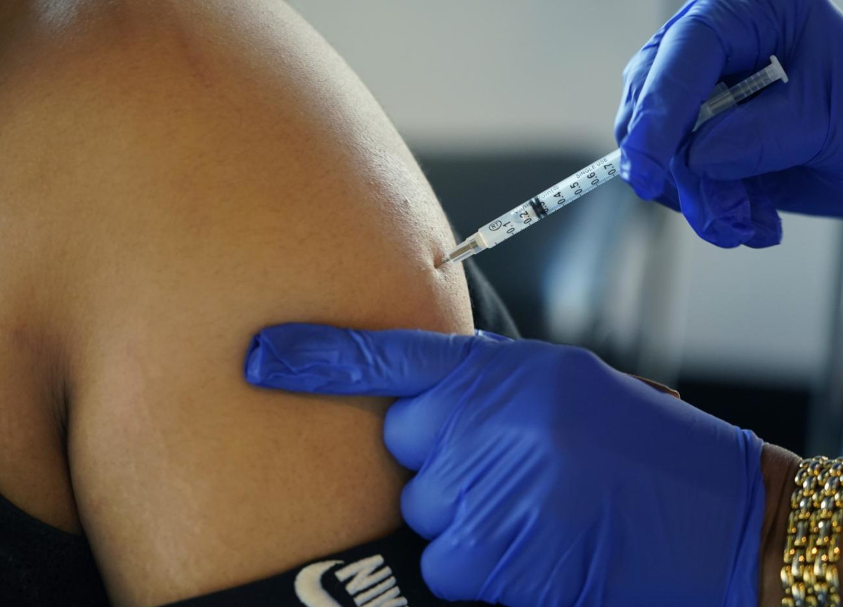 “Vaccinati senza anticorpi”. Aifa dava l’ordine di ignorare le segnalazioni “Vaccinati senza anticorpi”. Aifa dava l’ordine di ignorare le segnalazioni
