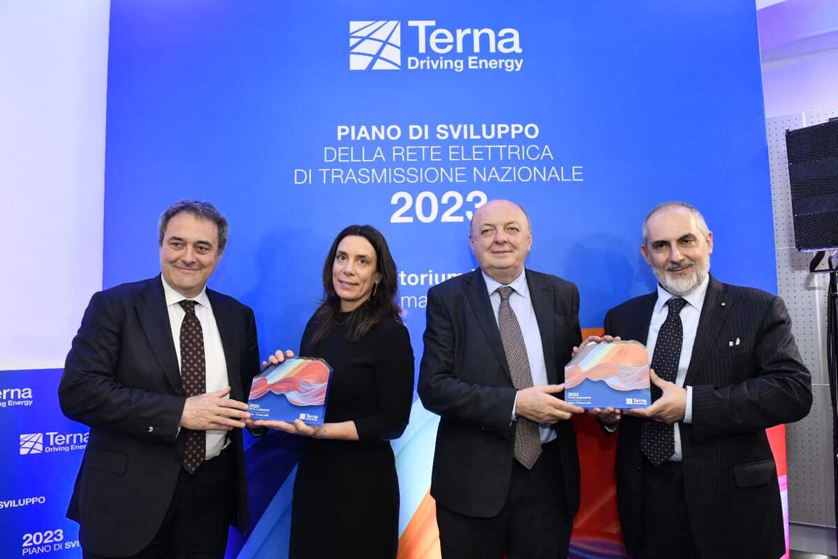 Terna: presentato il Piano di Sviluppo 2023 Terna: presentato il Piano di Sviluppo 2023