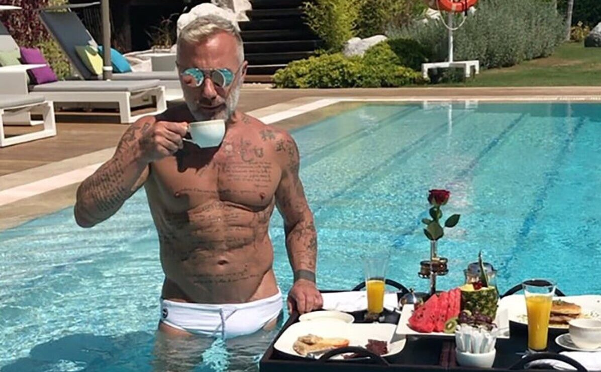 Gianluca Vacchi, vola il jet superlusso ma i conti non decollano: società ancora in rosso Gianluca Vacchi, vola il jet superlusso ma i conti non decollano: società ancora in rosso