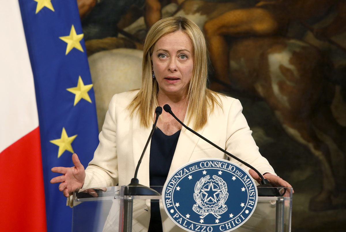 Nomine, Mps apre il valzer delle 600 poltrone. Lovaglio va verso la riconferma