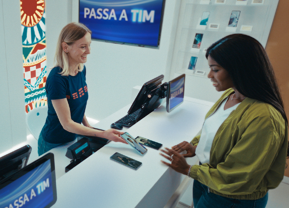 TIM, Danielle Madam è il volto del nuovo spot sul 5G TIM, Danielle Madam è il volto del nuovo spot sul 5G