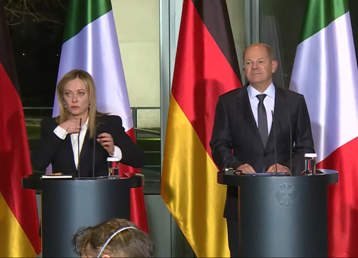 Emergenza migranti, Bruxelles apre all’Italia. Meloni sente Scholz Emergenza migranti, Bruxelles apre all’Italia. Meloni sente Scholz