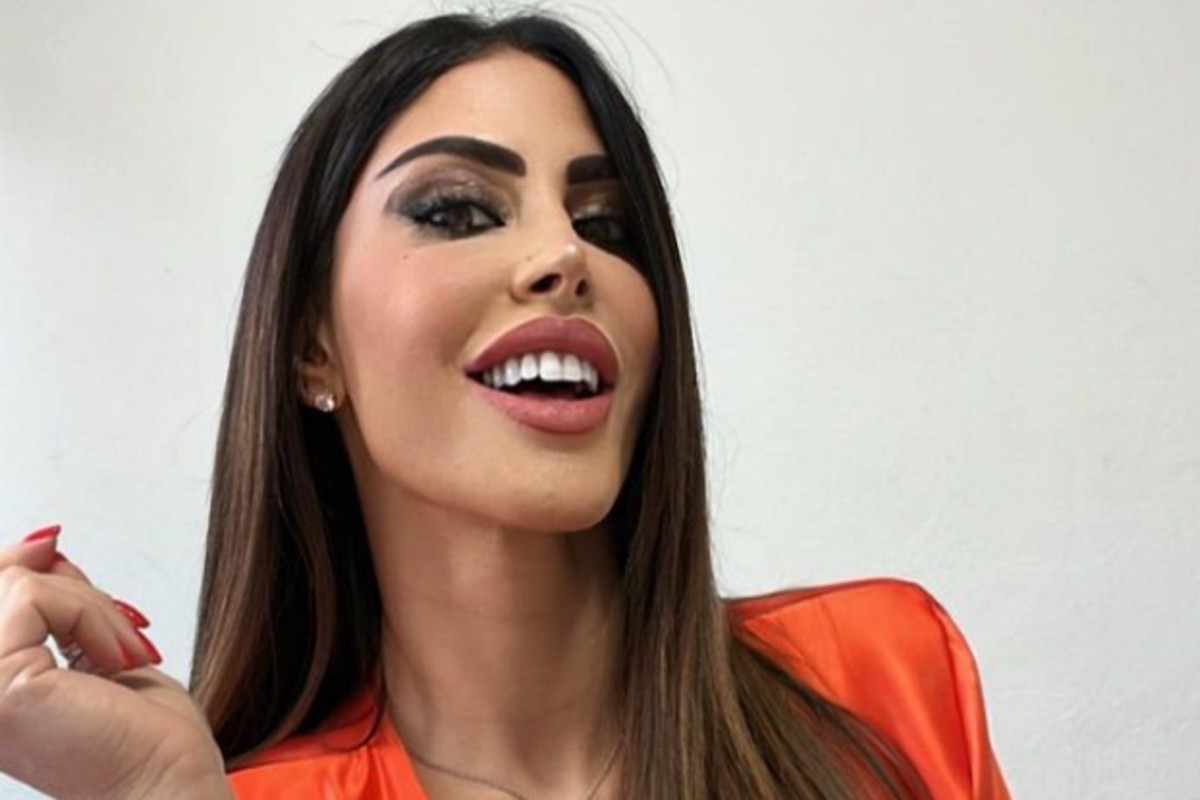 Le Iene, Guendalina Tavassi si sfoga: “Io cacciata da un hotel per il sesso” Le Iene, Guendalina Tavassi si sfoga: “Io cacciata da un hotel per il sesso”
