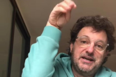 Pieraccioni ironizza su Salt Bae: “Con mezza braciola ci compri il motorino”