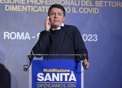 Renzi e la sua “second life”: l’ex premier si è fatto la holding con il figlio