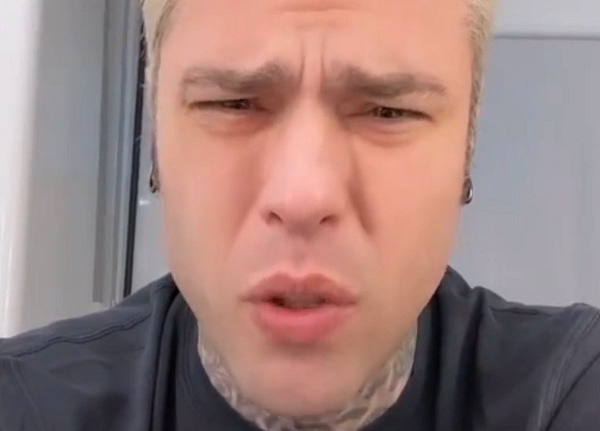 Fedez e la nave Ong: “Con sopra la mia faccia”. I migranti ora sono al sicuro Fedez e la nave Ong: “Con sopra la mia faccia”. I migranti ora sono al sicuro