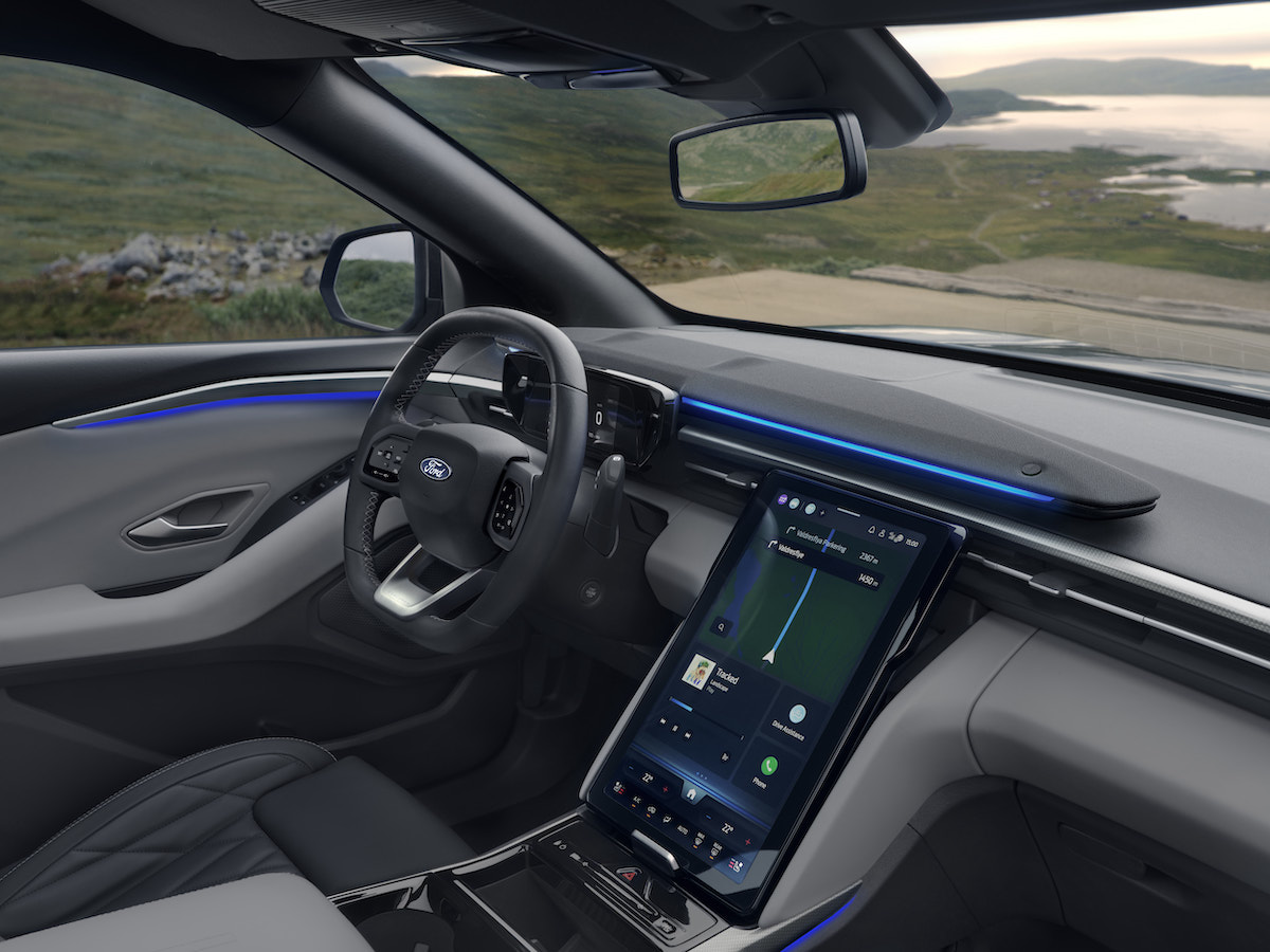 Nuovo Explorer 100% elettrico, la svolta green di Ford