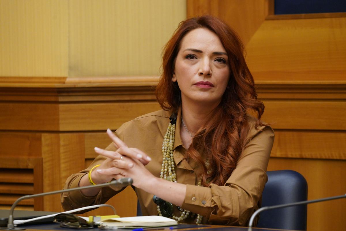 Jasmine Cristallo: “Inceneritore a Roma? No. Basta un posacenere da borsa”