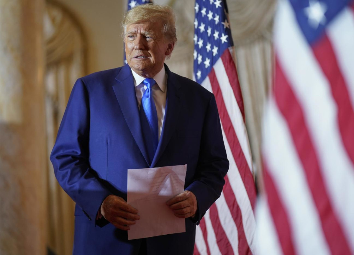 Trump e l’arresto trasformato in show: le foto (finte) che spopolano in rete Trump e l’arresto trasformato in show: le foto (finte) che spopolano in rete