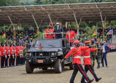 Uganda, pena di morte per “omosessualità aggravata”. Primo Stato al mondo