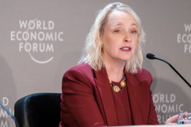 Accenture: ricavi in crescita, ma l’azienda taglia 19 mila posti di lavoro