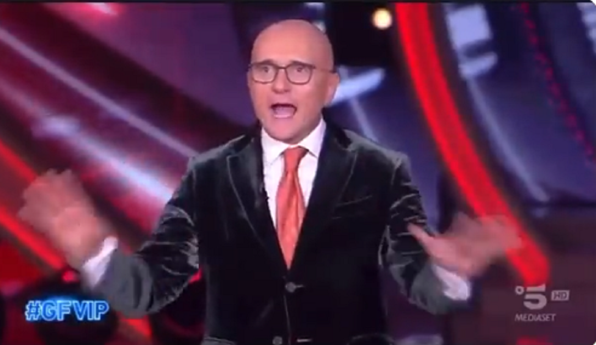 GF VIP chiude. Troppe “volgarità”. Colpo di scena in casa Mediaset. Rumor GF VIP chiude. Troppe “volgarità”. Colpo di scena in casa Mediaset. Rumor