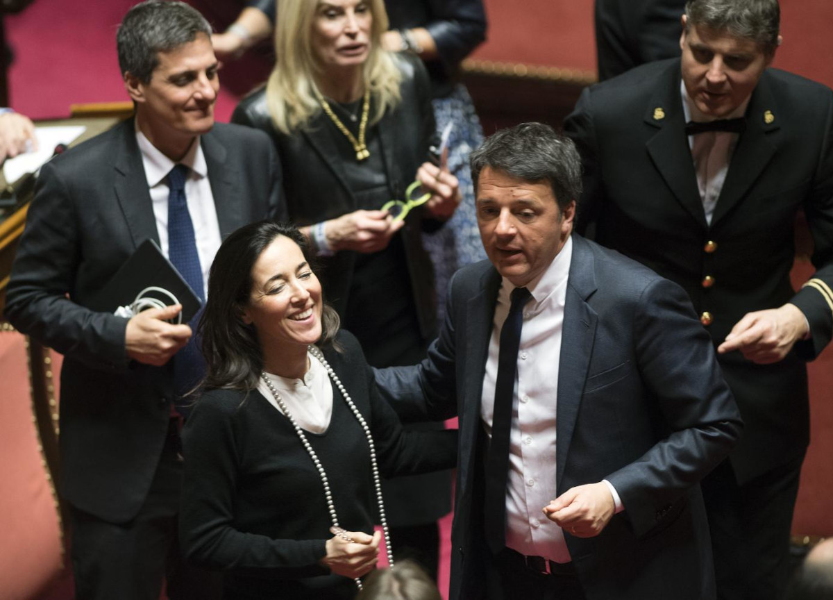 Fi, Licia Ronzulli verso il Terzo Polo: la telefonata con Renzi è un indizio Fi, Licia Ronzulli verso il Terzo Polo: la telefonata con Renzi è un indizio
