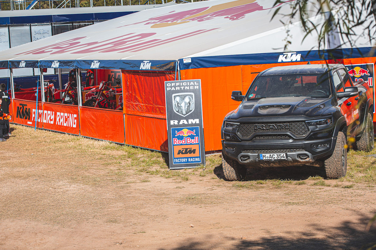 RAM al fianco di Red Bull KTM Factory Racing con i suoi RAM 1500 RAM al fianco di Red Bull KTM Factory Racing con i suoi RAM 1500