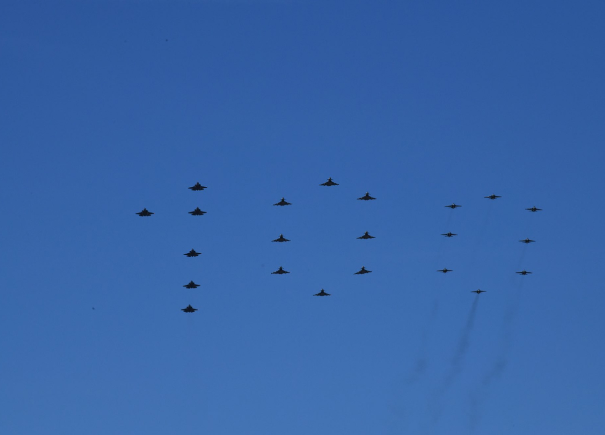 L’Aeronautica Militare compie 100 anni, Mattarella: “Onore al vostro coraggio”