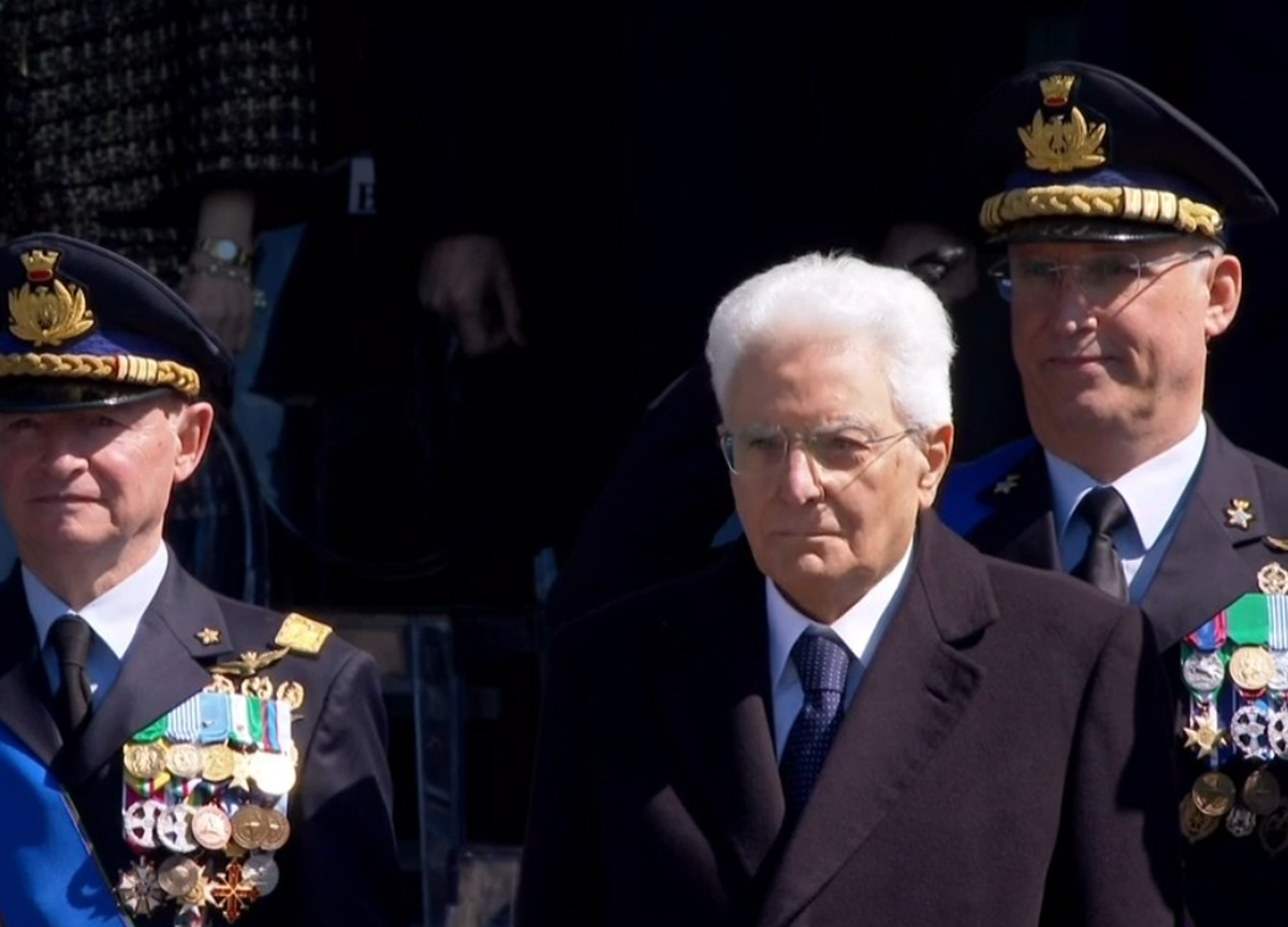 L’Aeronautica Militare compie 100 anni, Mattarella: “Onore al vostro coraggio”