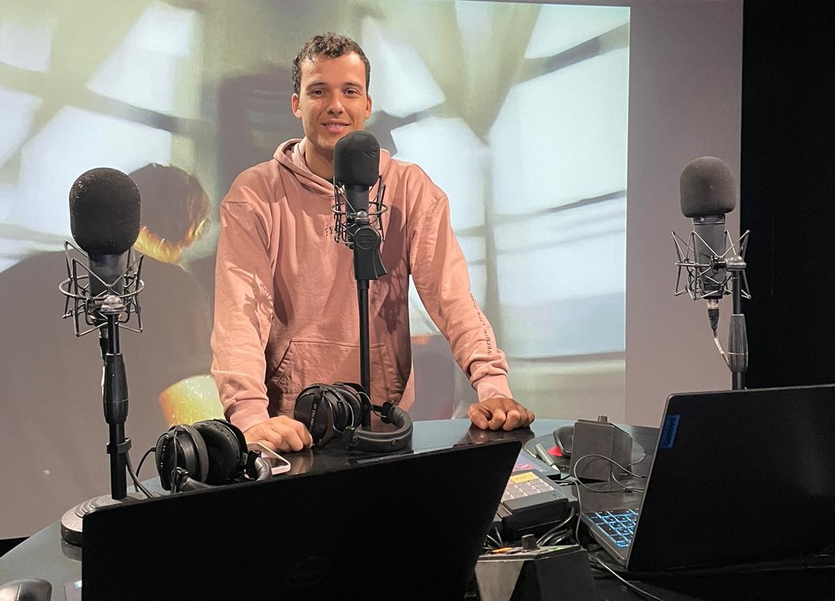 Dopo il Gf Vip Edoardo Donnamaria torna in onda su Radio Zeta Dopo il Gf Vip Edoardo Donnamaria torna in onda su Radio Zeta