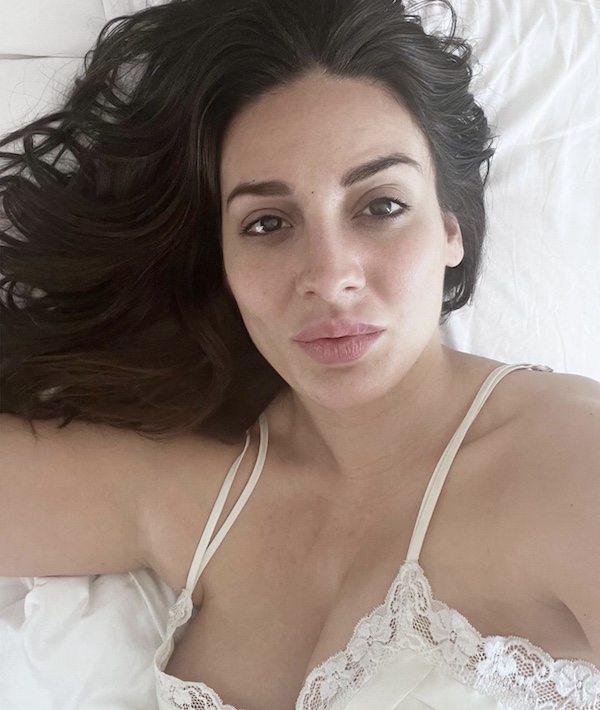 Francesca Manzini, ecco chi è la conduttrice di Striscia: malattia, papà nella Lazio e fidanzato sosia di Johnny Depp