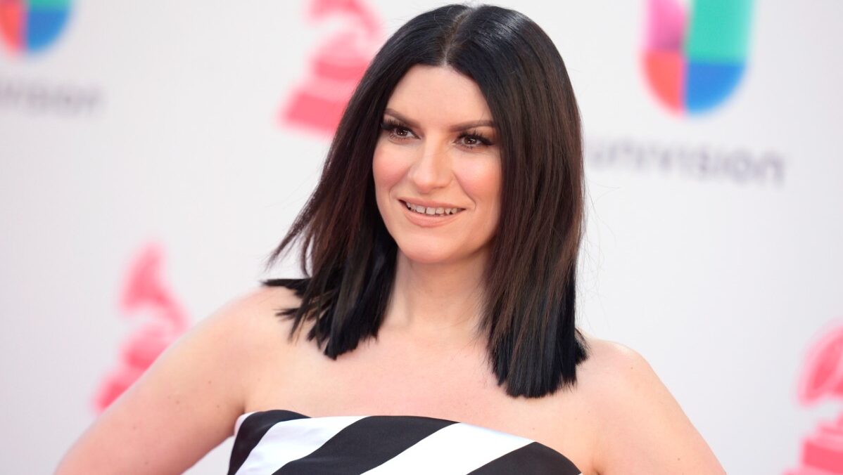 Laura Pausini, rosso di oltre 1 milione di euro per la sua società. Stonano i conti della cantante Laura Pausini, rosso di oltre 1 milione di euro per la sua società. Stonano i conti della cantante