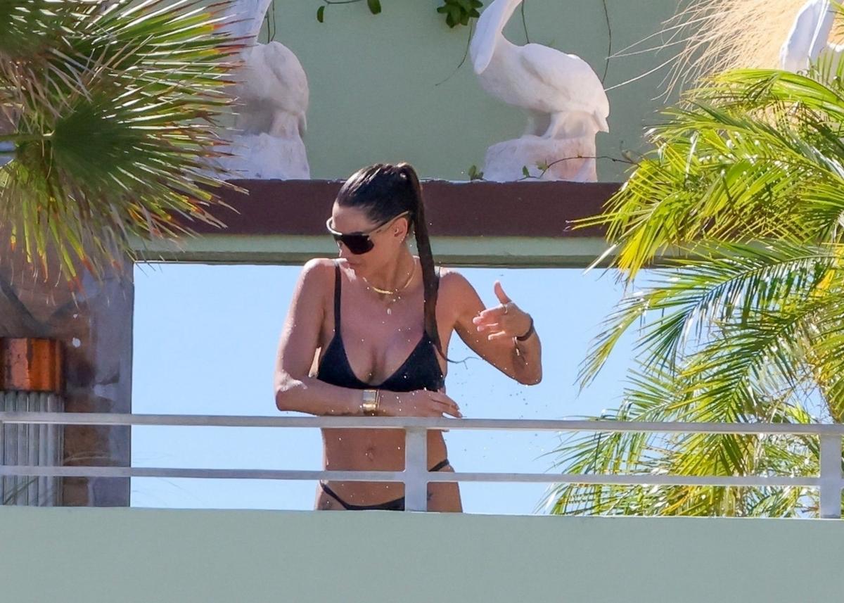 Melissa Satta e Matteo Berrettini: amore, relax e allenamenti a Miami. LE FOTO Melissa Satta e Matteo Berrettini: amore, relax e allenamenti a Miami. LE FOTO