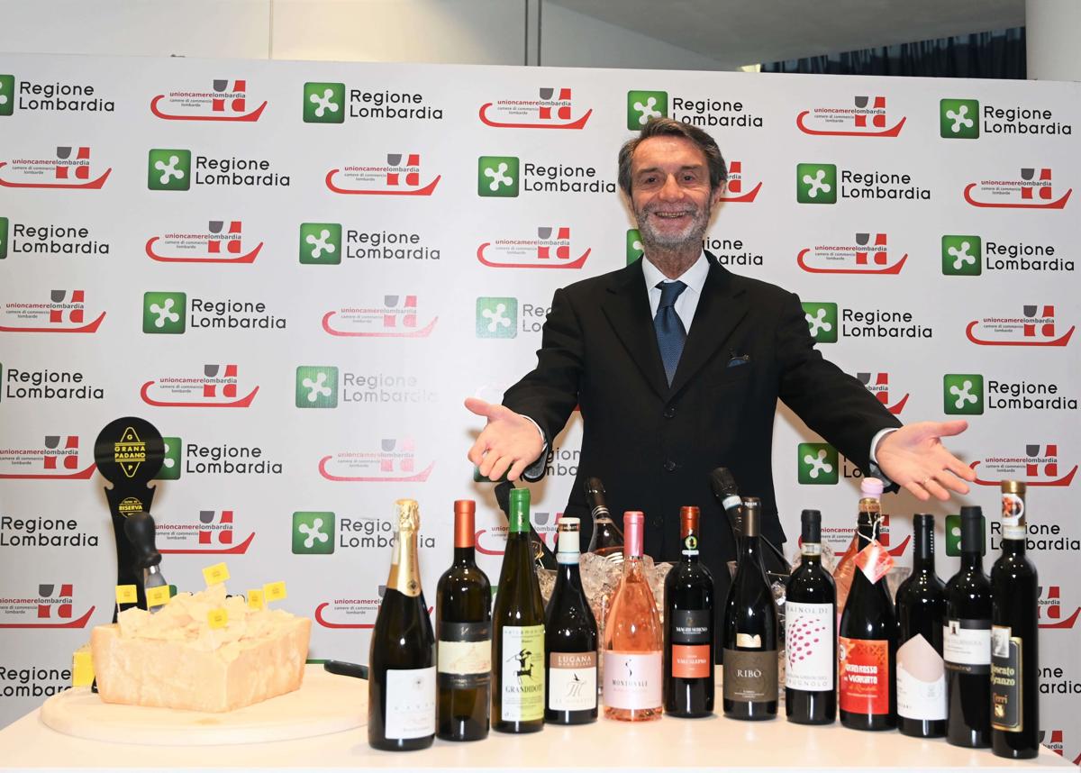 La Lombardia a Vinitaly 2023 con i suoi vini La Lombardia a Vinitaly 2023 con i suoi vini